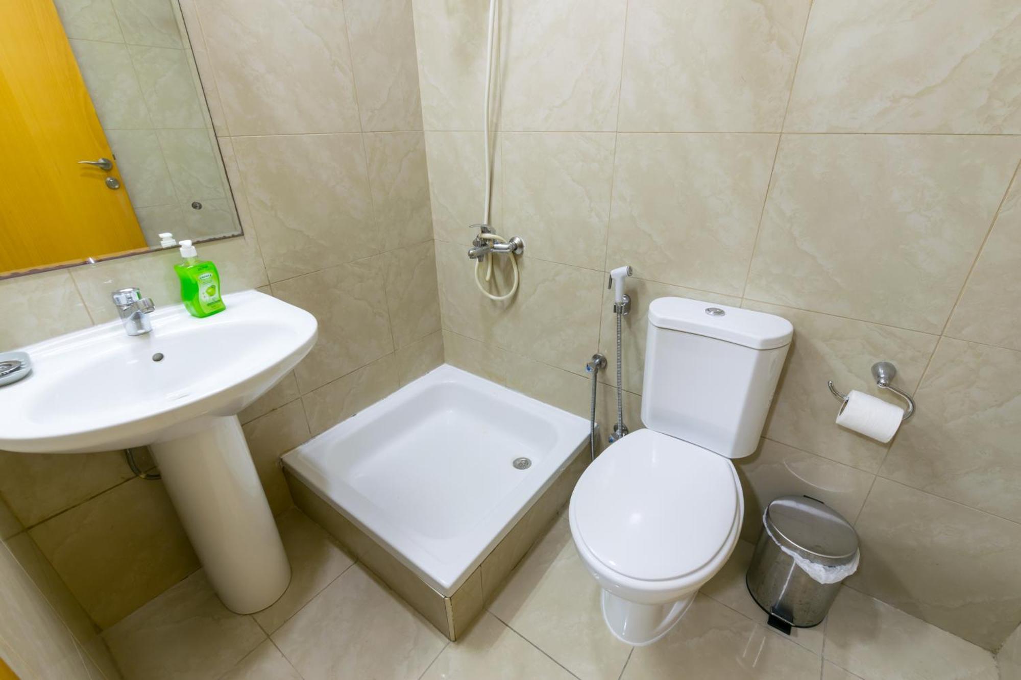Budget Rooms With Private Bathroom For 'Girls' Only In Dubai, Marina Экстерьер фото